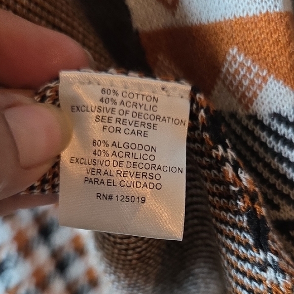 Joseph Black and White Chevron Poncho - Picture 6 of 6